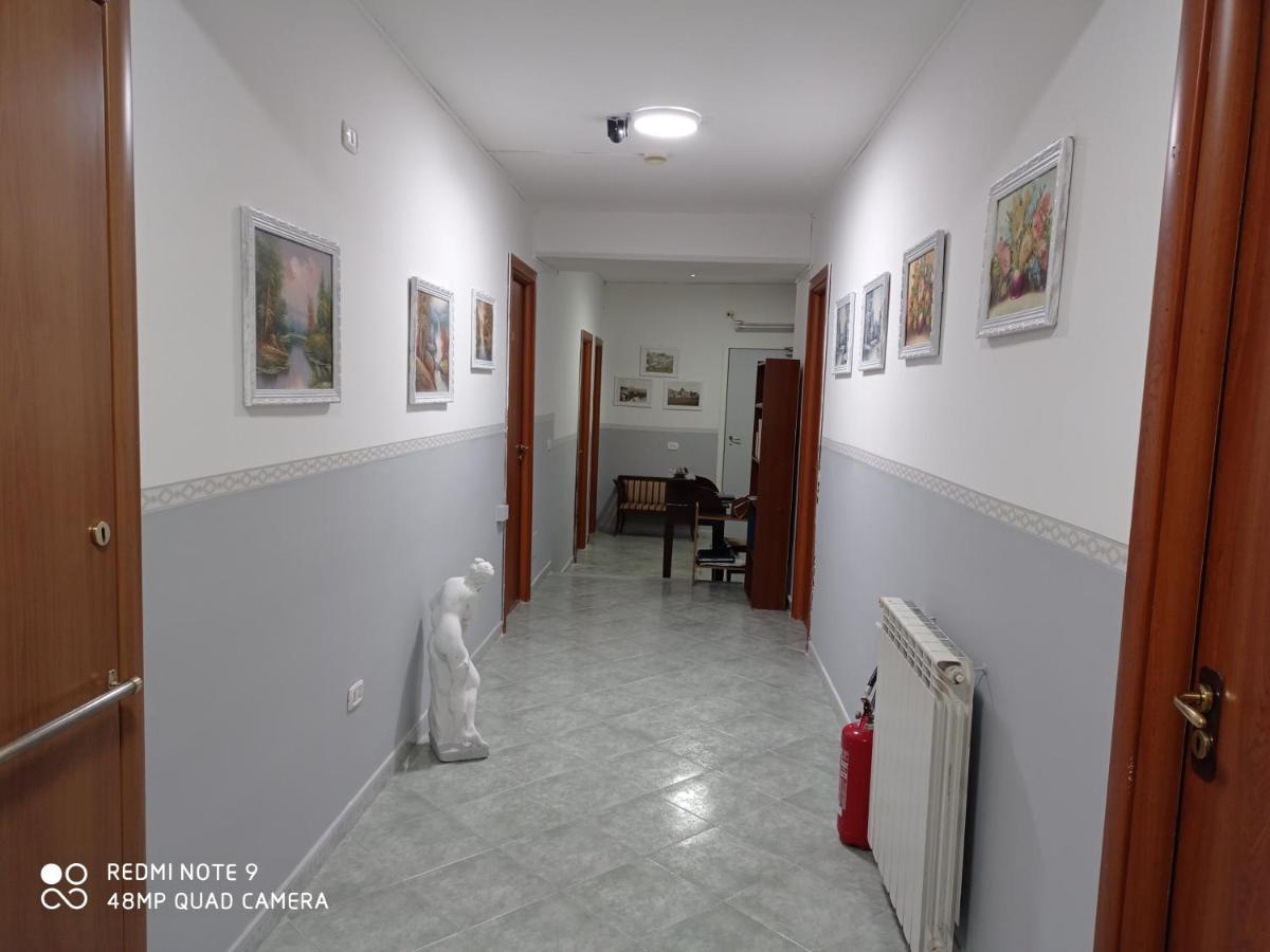 Hotel Alloggio Del Conte Наполи Екстериор снимка