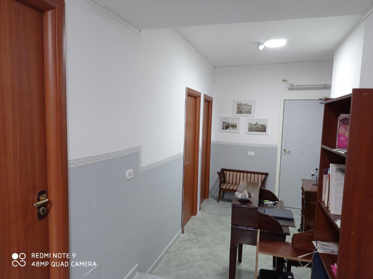 Hotel Alloggio Del Conte Наполи Екстериор снимка