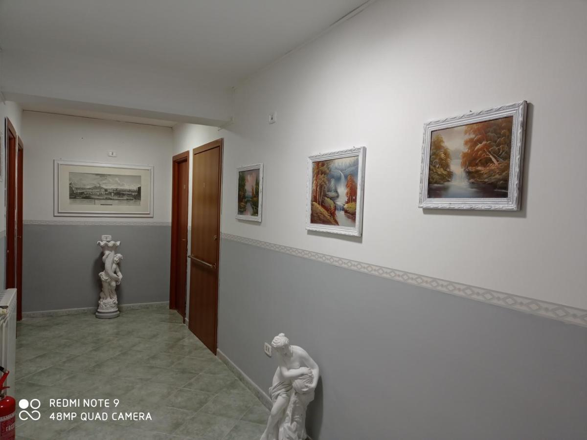 Hotel Alloggio Del Conte Наполи Екстериор снимка