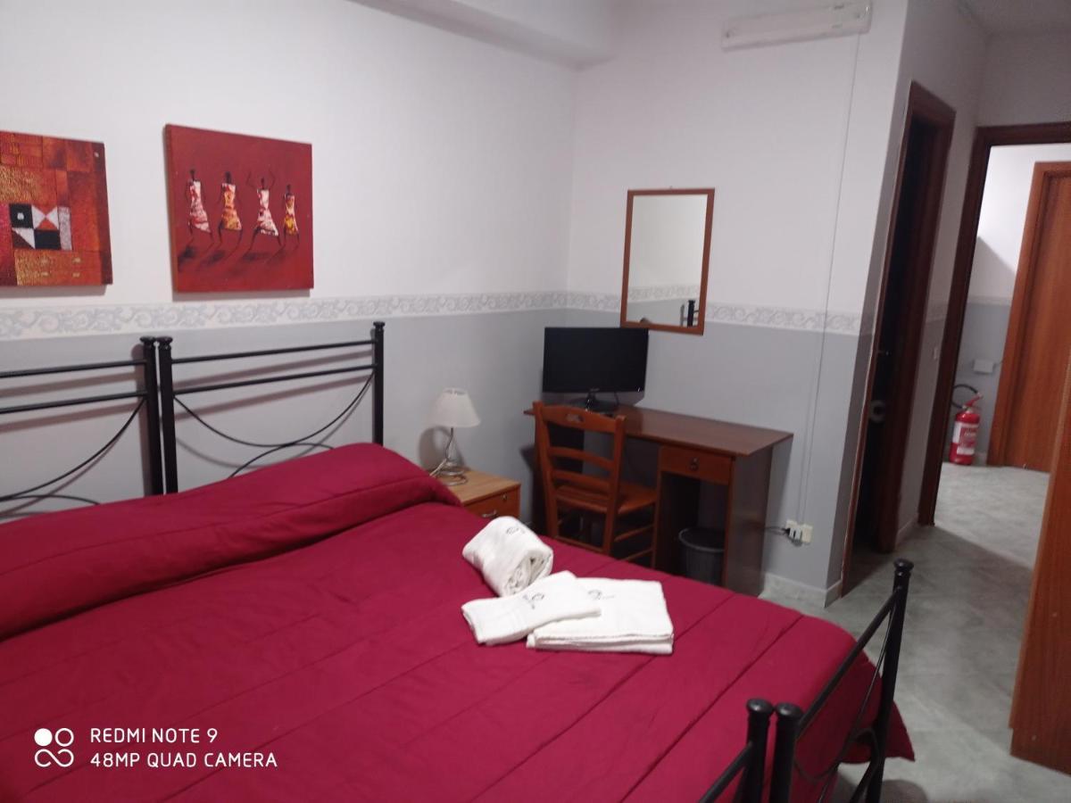 Hotel Alloggio Del Conte Наполи Екстериор снимка