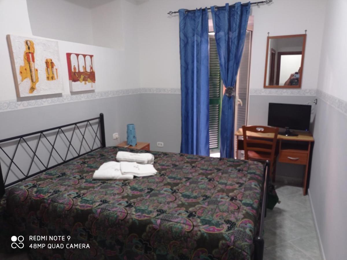 Hotel Alloggio Del Conte Наполи Екстериор снимка