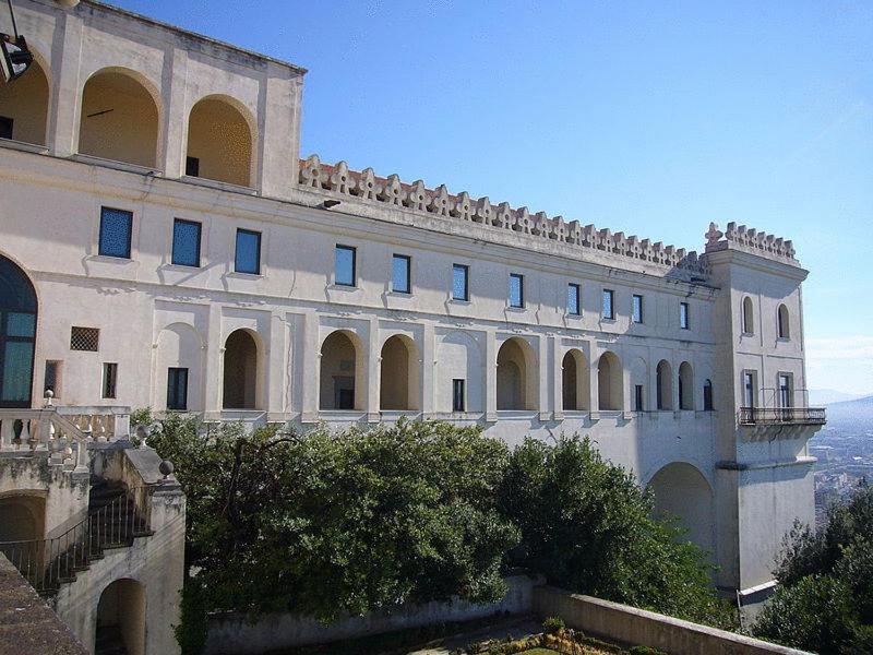 Hotel Alloggio Del Conte Наполи Екстериор снимка