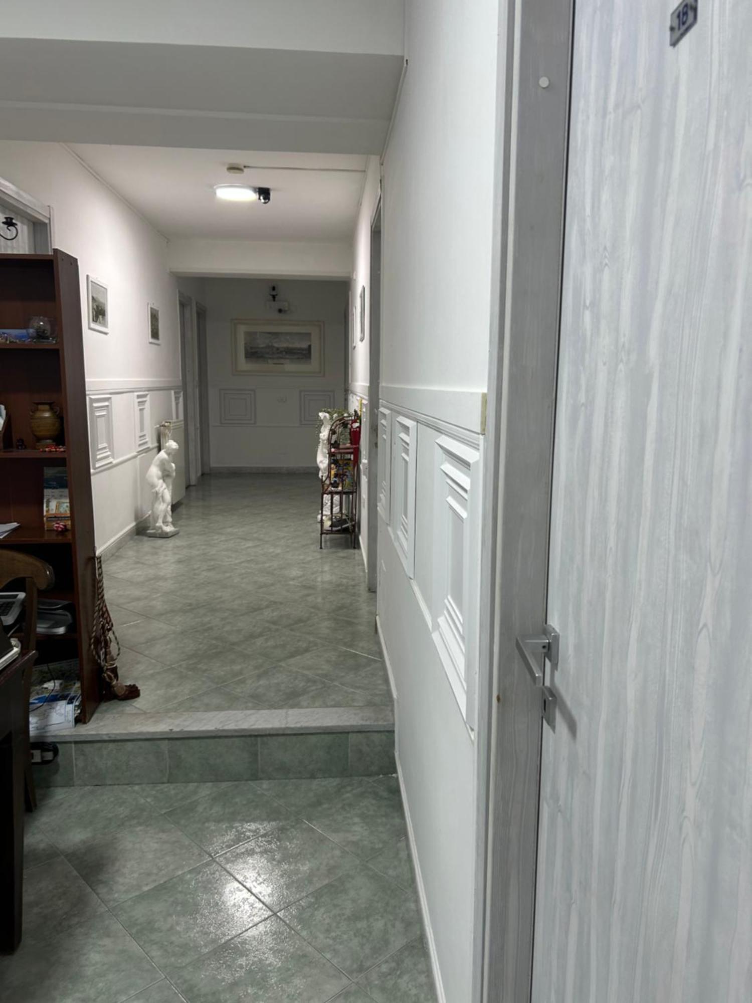 Hotel Alloggio Del Conte Наполи Екстериор снимка