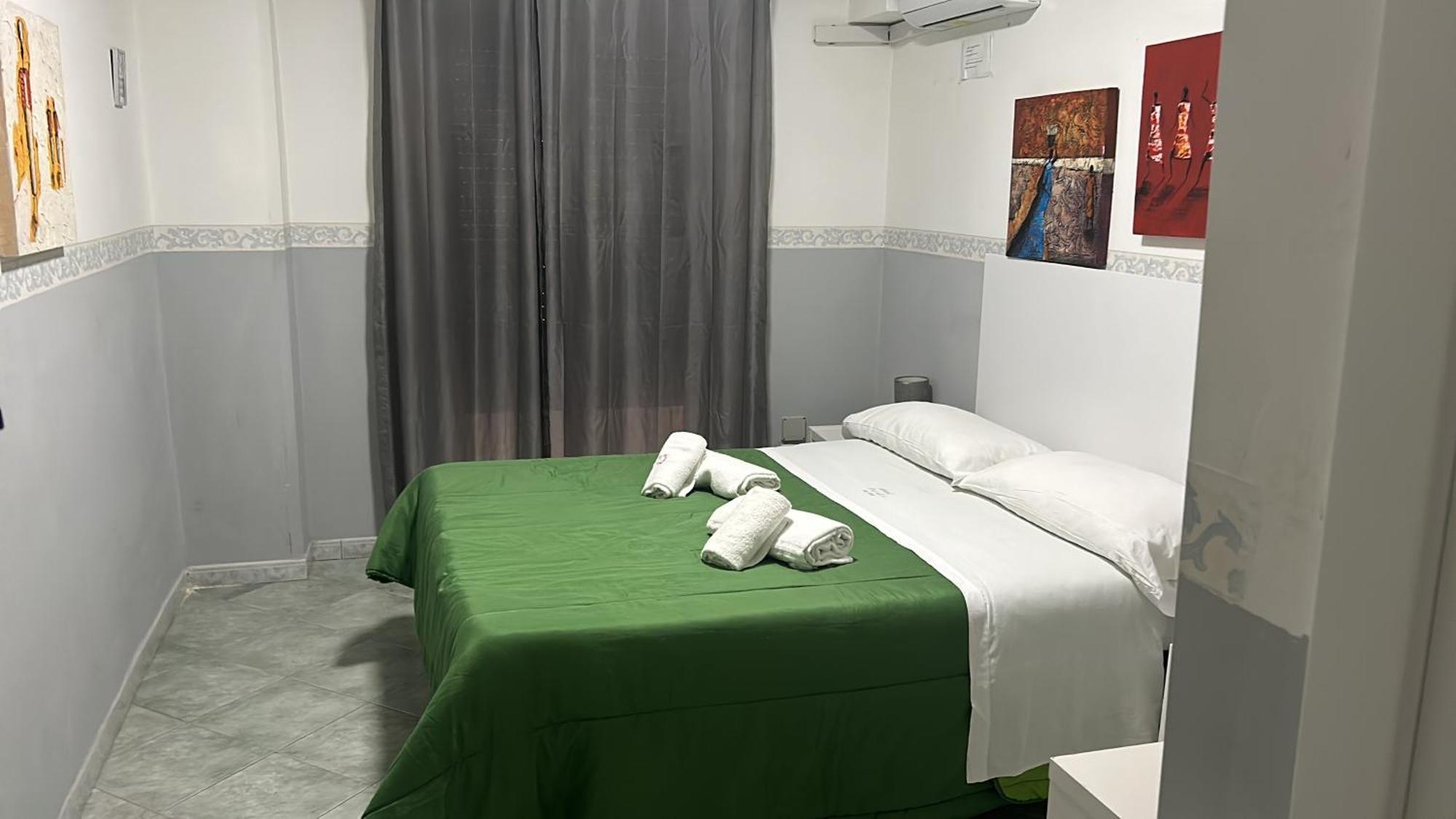 Hotel Alloggio Del Conte Наполи Екстериор снимка