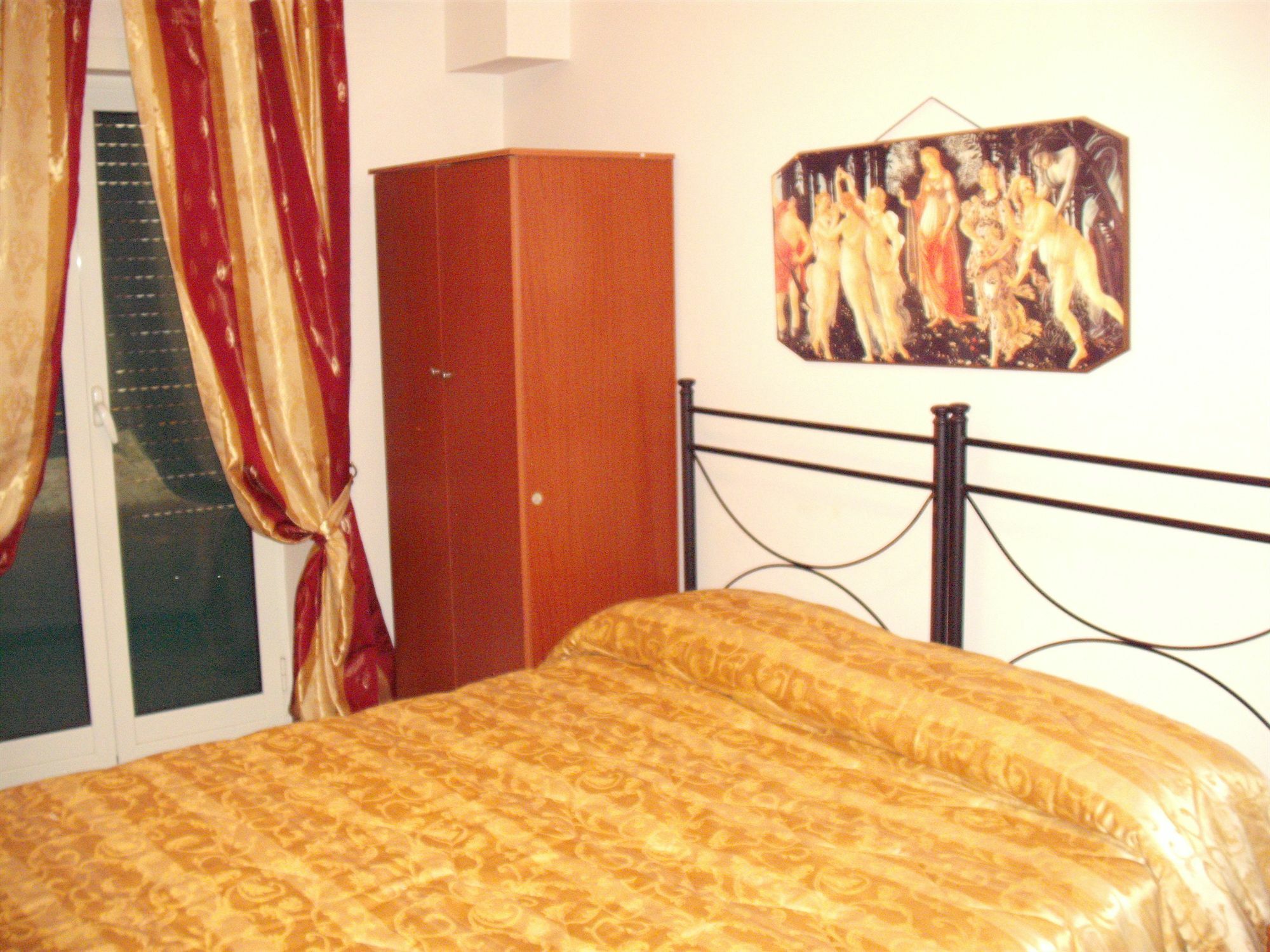 Hotel Alloggio Del Conte Наполи Екстериор снимка